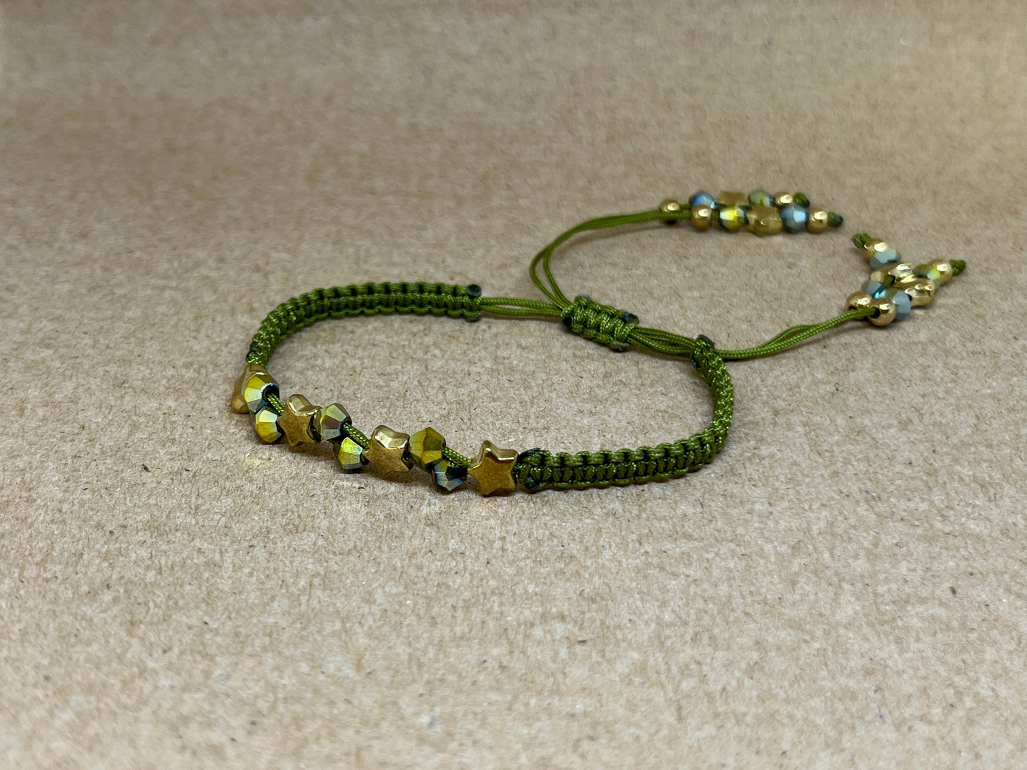 Bracelet tressé vert